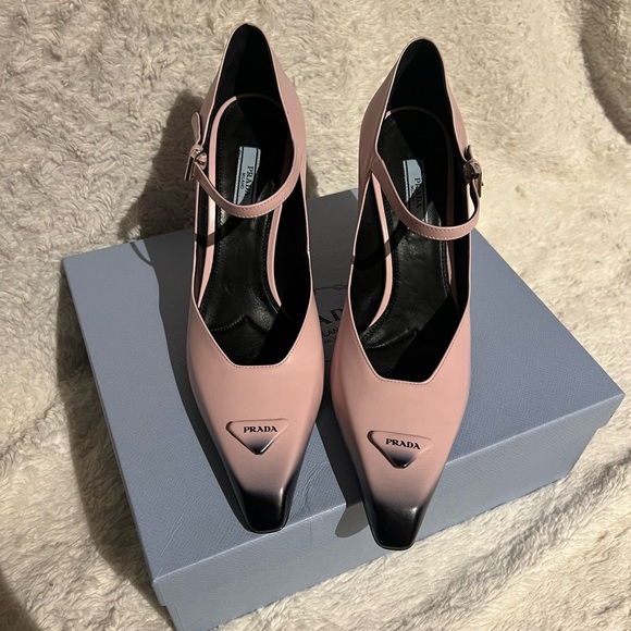 NIB Prada Logo Toe Mary Jane Pump - Picture 15 of 16